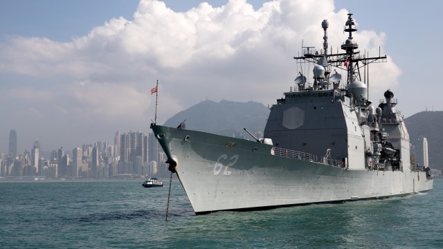 Два кораба на американските военноморски сили навлязоха в Тайванския проток