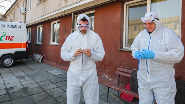 Общо потвърдените случаи на коронавирус до момента са 646 856