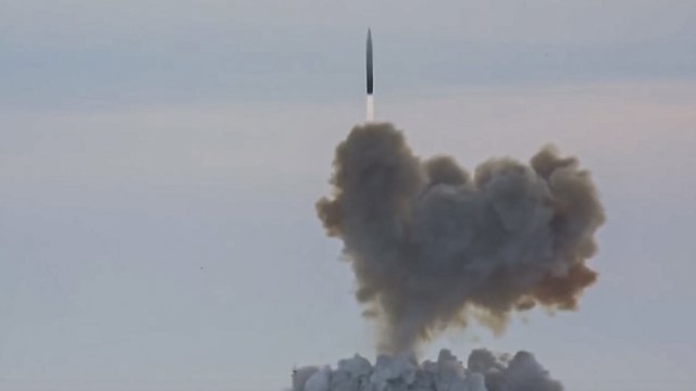 Ако Северна Корея прибегне до ядрените си оръжия ще унищожи