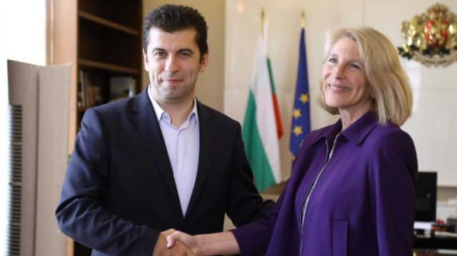 Премиерът Кирил Петков се срещна с помощник държавния секретар на САЩ