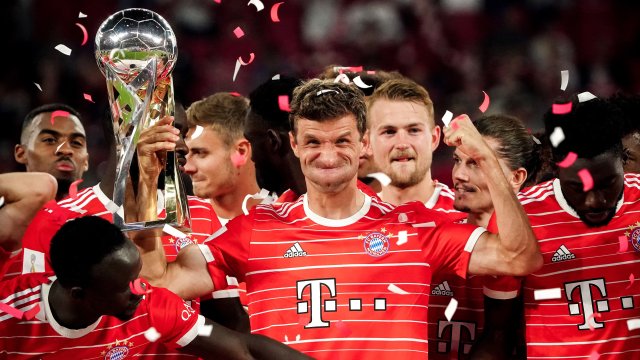 Германският футболен деспот Байерн Мюнхен даде заявка за немислимата допреди