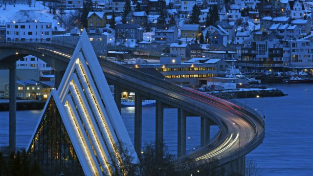 Полярната нощ става все по тъмна в затопляща се Арктика предаде