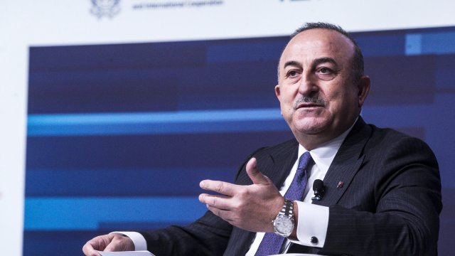 Турция призова Гърция да спазва международното право в противен случай