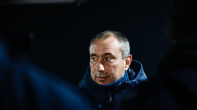 Треньорът на Левски Станимир Стоилов остана доволен от победата с 2 1
