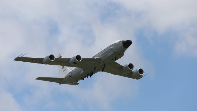 В понеделник няколко от най добрите американски разузнавателни самолета прелетяха