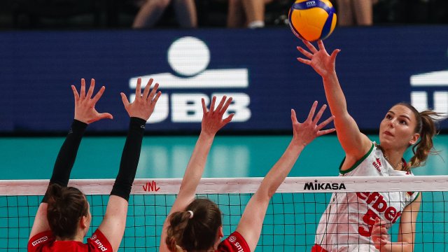Волейболистките на България постигнаха изключително важна победа след като спечелиха