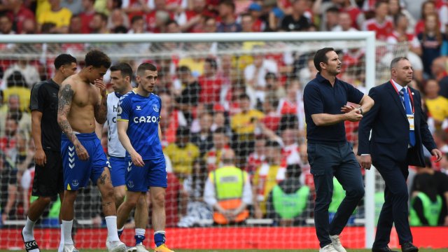 Евертън ще предложи на украинските бежанци безплатни билети за предсезонния