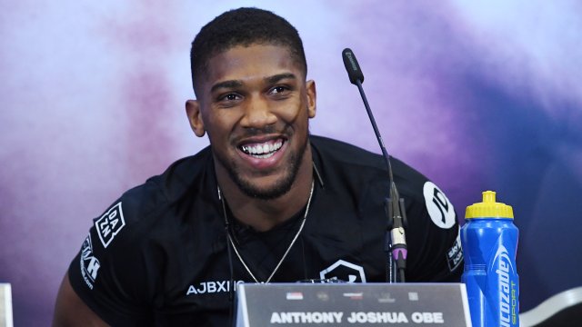 Бившият световен шампион в тежка категория Антъни Джошуа може да