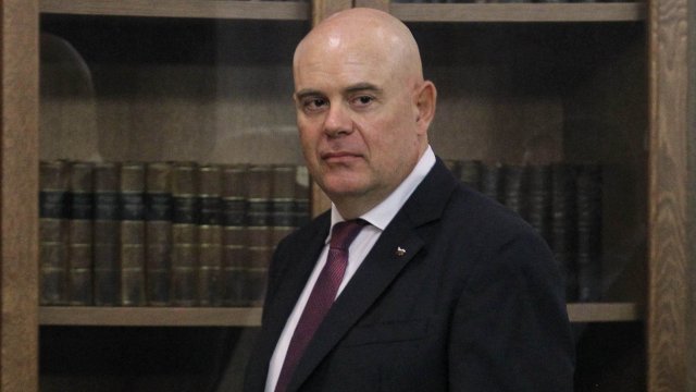 Убитият таксиметров шофьор е поредната жертва на агресията и институционалната апатия Това