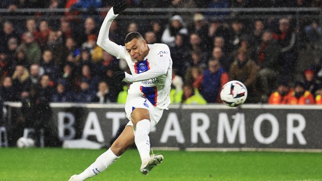 Нападателят на ПСЖ и френския национален отбор Килиан Мбапе не