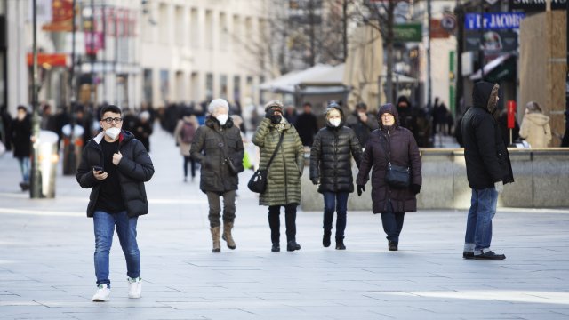 На спешно свикана пресконференция австрийският министър на здравеопазването Йоханес Раух съобщи