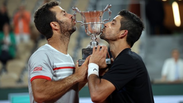 Марсело Аревало от Ел Салвадор и Жан Жулиен Ройер от Нидерландия