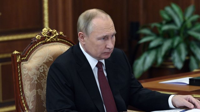  Държавният глава на Руската федерация Владимир Путин възложи да бъдат