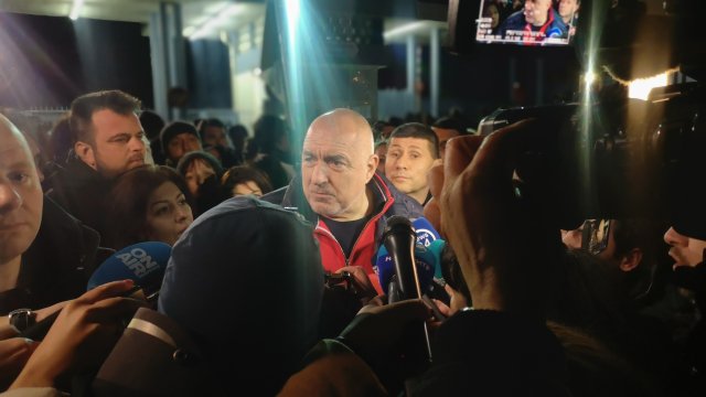 Брутално гадно Върнаха ни в комунизма Това заяви лидерът на