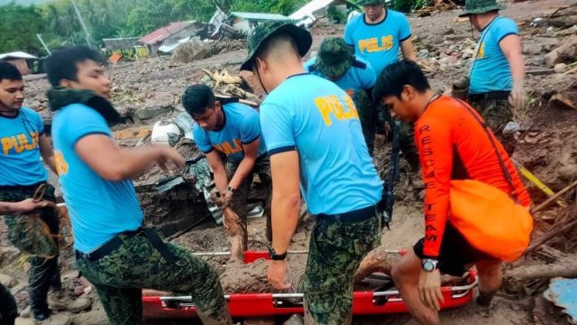 На Филипините регистрираха 72 смъртни случая, причинени от тропическата буря