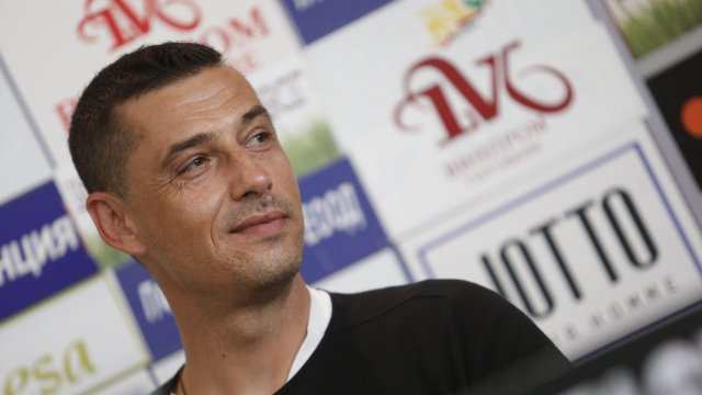 Локомотив Пловдив официално има нов старши треньор който пристигна преди