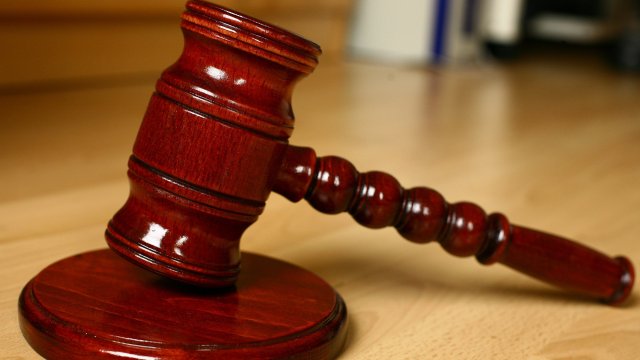Съдилища в страната са уважили искове на КПКОНПИ за отнемане