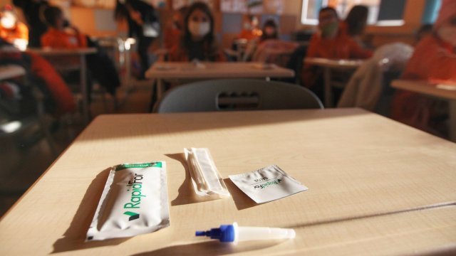 Вчера и днес Регионалното управление на образованието в София град