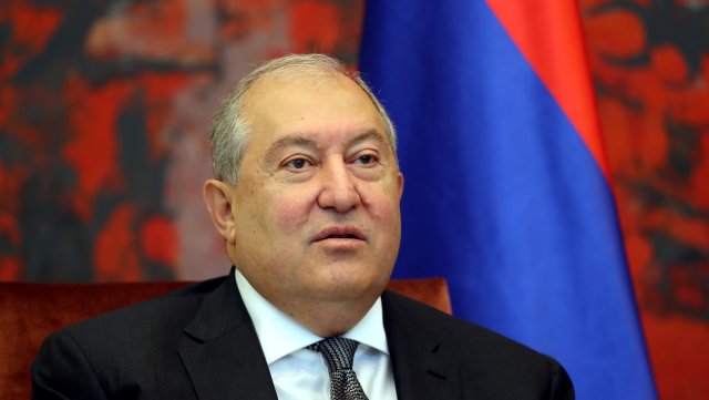 Президентът на Армения Армен Саркисян обяви че се оттегля от