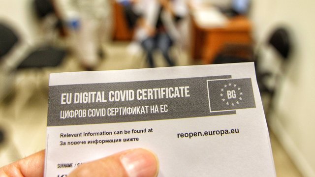 Правилата на Европейския съюз за цифровите Ковид сертификати ще останат