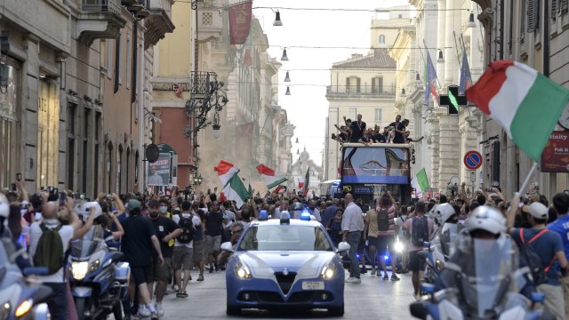 Италия може да участва на Световното първенство по футбол след