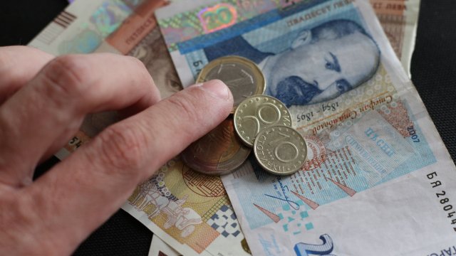 Към 1 юли 2022 г нивата на минимално заплащане варират