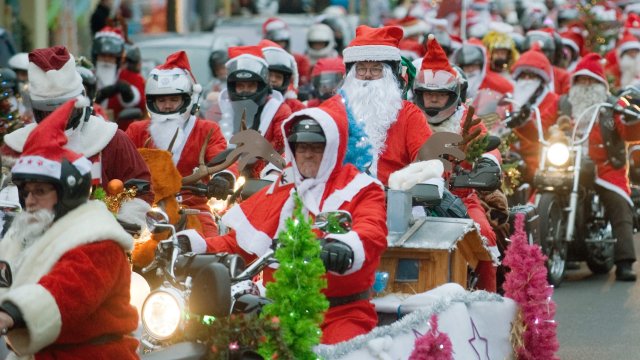 Защо се празнува Коледа по това време на годината За