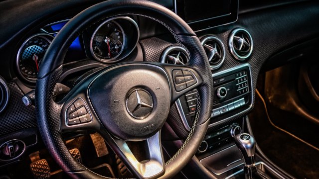 Северноамериканските монтажни фабрики на автомобилните концерни е трябвало да съкратят