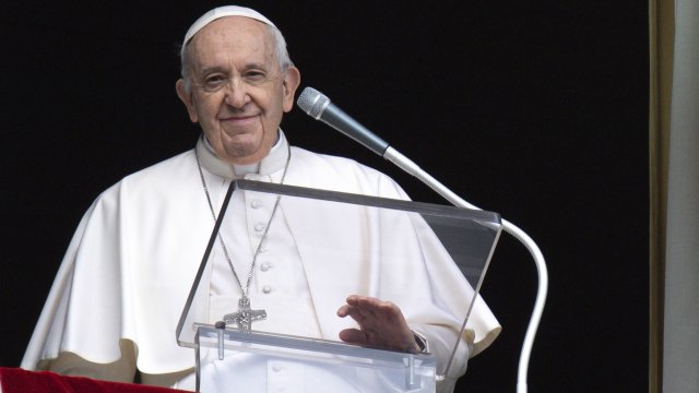 Папа Франциск излезе с призив за спиране на конфликта в
