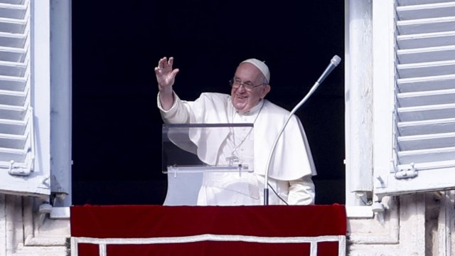 Папа Франциск няма да гледа финала на Мондиал 2022 Причината