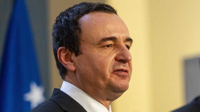 Премиерът на Косово Албин Курти подаде днес кандидатурата на страната