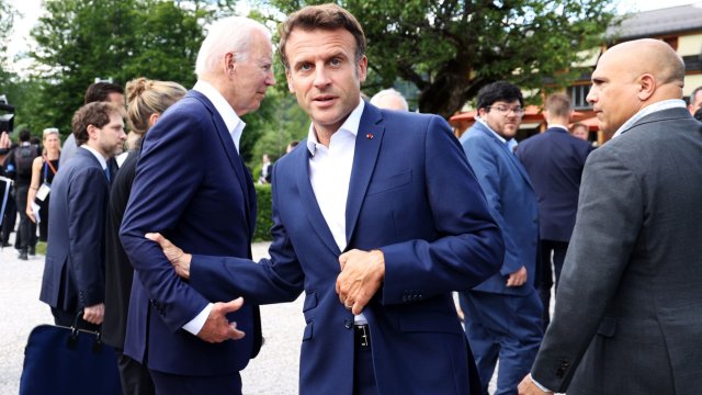 Президентът на Франция Еманюел Макрон е на официално посещение в