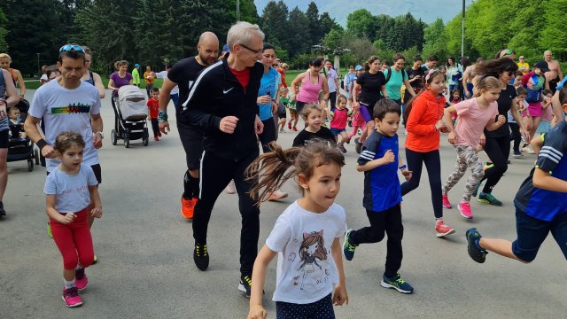 До края на юни всички училища могат да сформират ученически