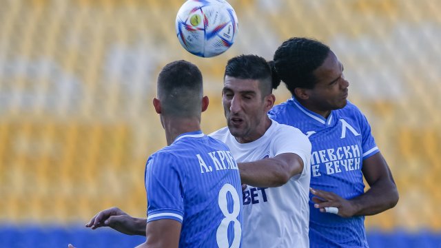 Левски загря за ЦСКА 1948 на старта на новия сезон