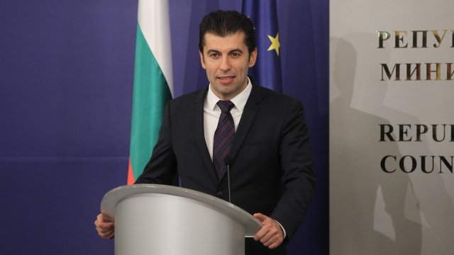 Министър-председателят Кирил Петков обяви на брифинг нови икономически мерки за