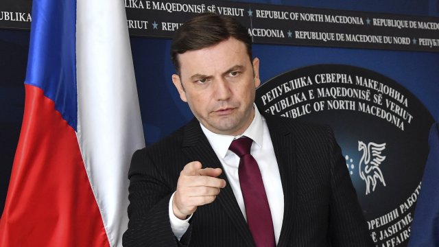 Македонският министър на външните работи Буяр Османи поиска среща с