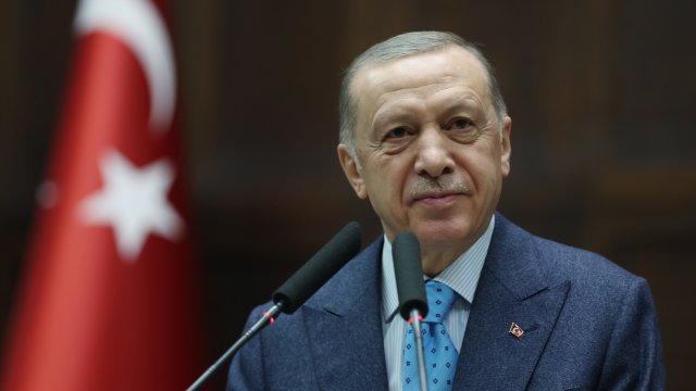 Турският президент Реджеп Тайип Ердоган отхвърли твърденията на опозиционния политически