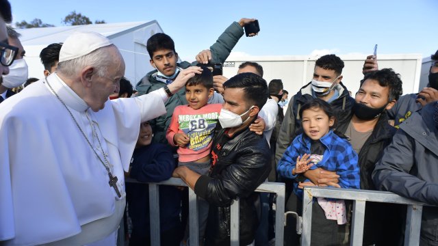 Папа Франциск който е на визита в Гърция от вчера