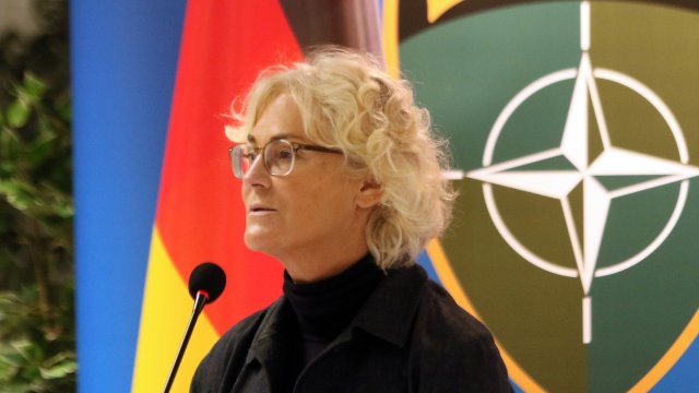 НАТО няма да позволи на Русия да ѝ диктува своите