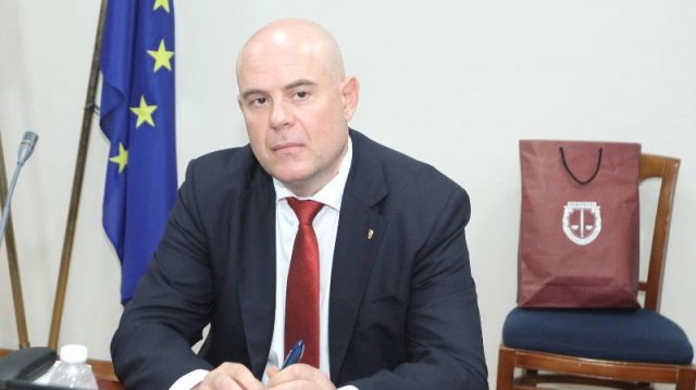 Гешев: Изслушването ми в НС по делото за записите от камерите би противоречало на Конституцията