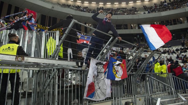 Париж ФК и Лион бяха изхвърлени от Купата на Франция