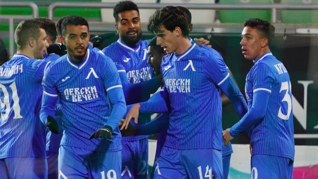 Левски обяви че пуска в продажба още билети за двубоя