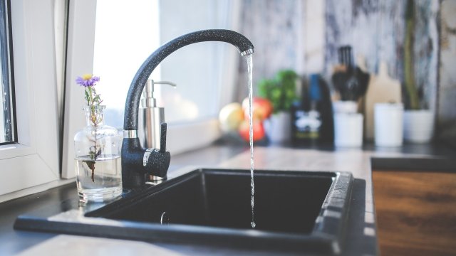 Стратегическа инвестиция налага спирането на водоподаването в части от район