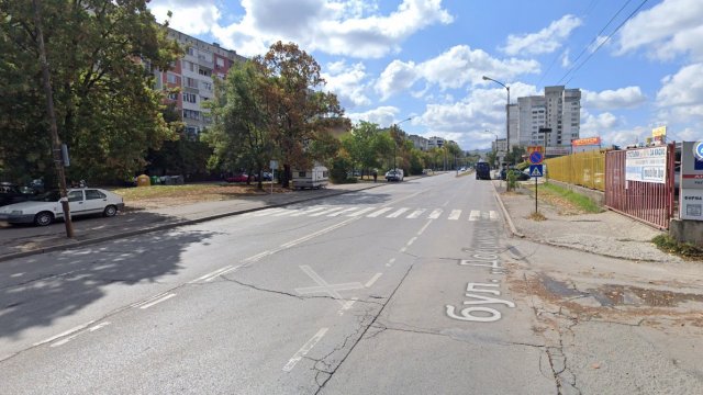 Наши потребители продължават да алармират за проблеми с пътищата паркирането