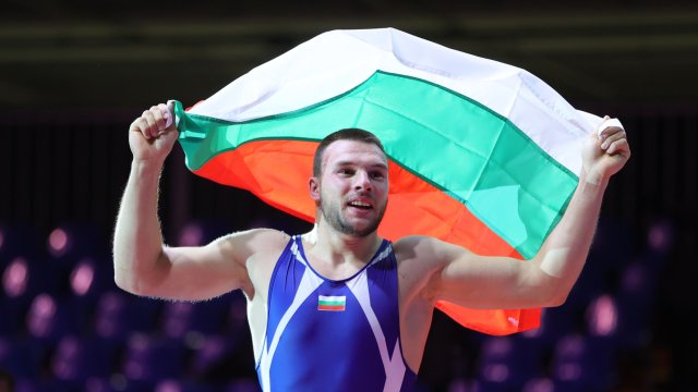 Кирил Милов спечели европейската титла по борба в класическия стил