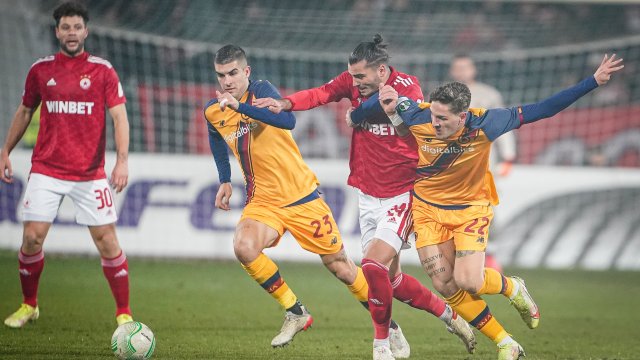 ЦСКА загуби с 2 3 от Рома последната си среща от