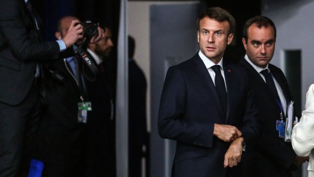 Франция е за запазване на канала за диалог с Русия