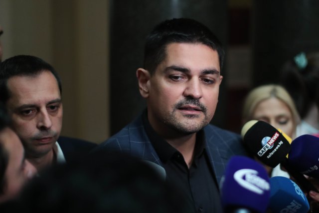 Внесоха обвинителен акт срещу Радостин Василев в опит за принуда