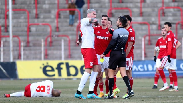 Гостуващият Царско село сензационно спъна ЦСКА при нулевото равенство между