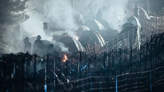 Румъния е подготвена за възможна бежанска вълна от Украйна увери